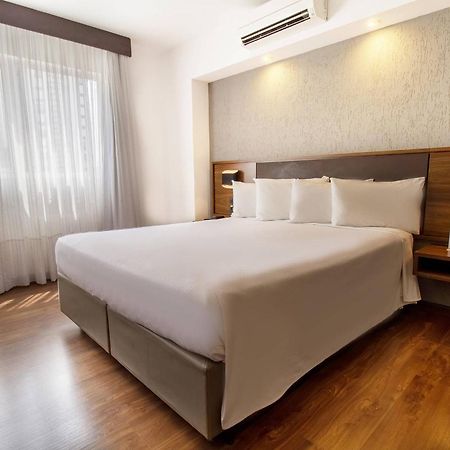 Hotel Deville กูรีตีบา ภายนอก รูปภาพ
