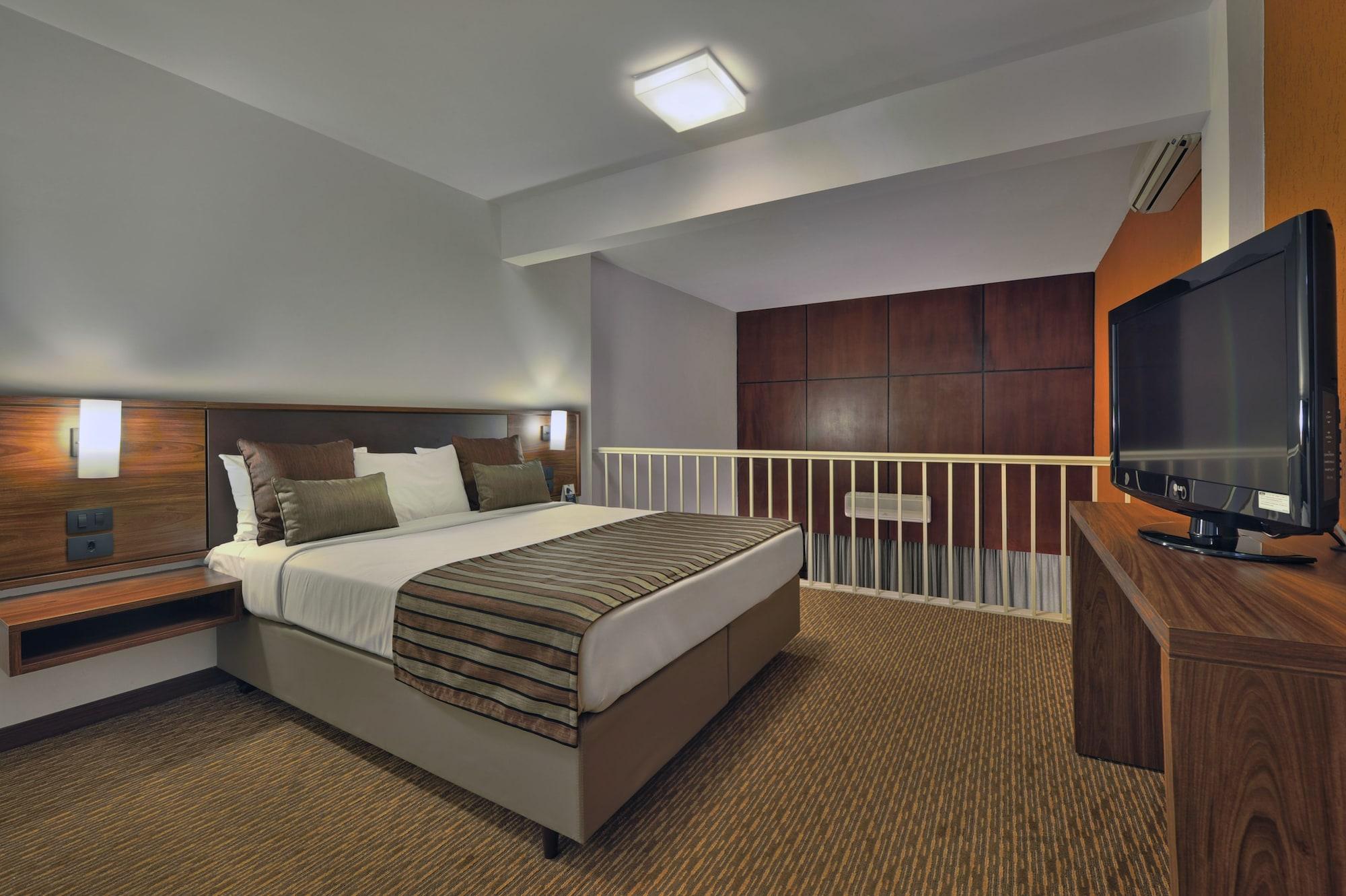 Hotel Deville กูรีตีบา ภายนอก รูปภาพ