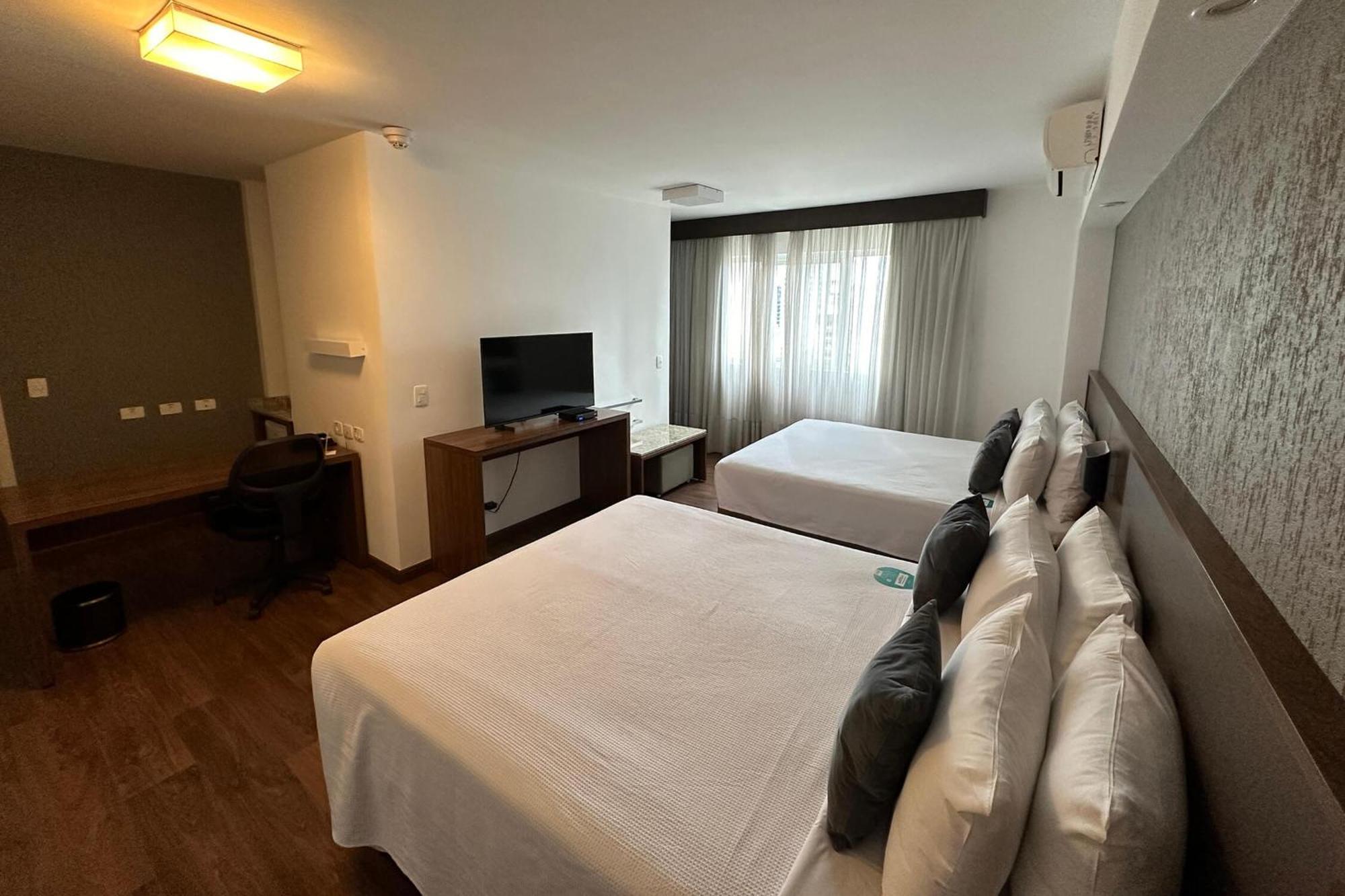 Hotel Deville กูรีตีบา ภายนอก รูปภาพ