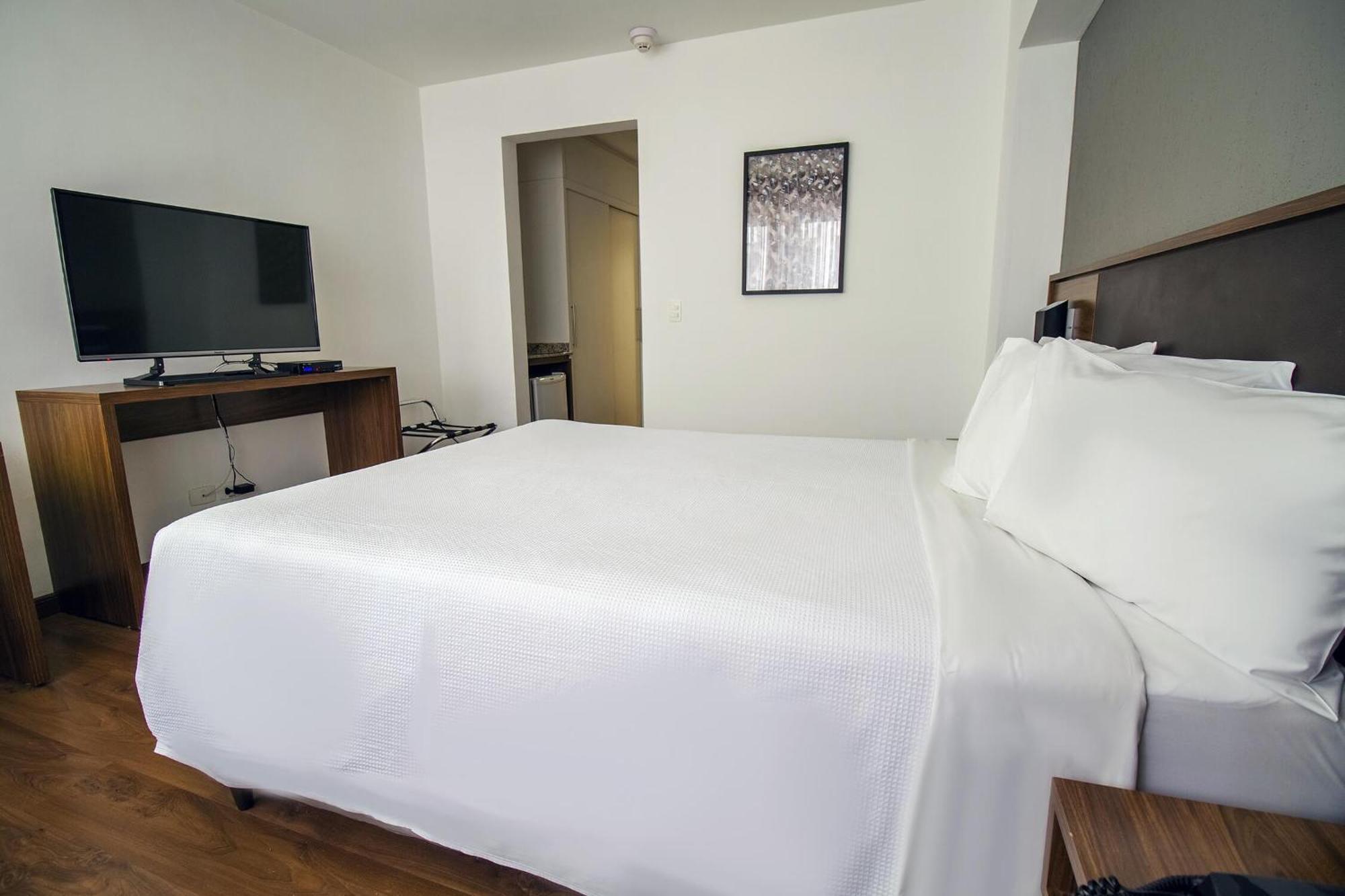 Hotel Deville กูรีตีบา ภายนอก รูปภาพ