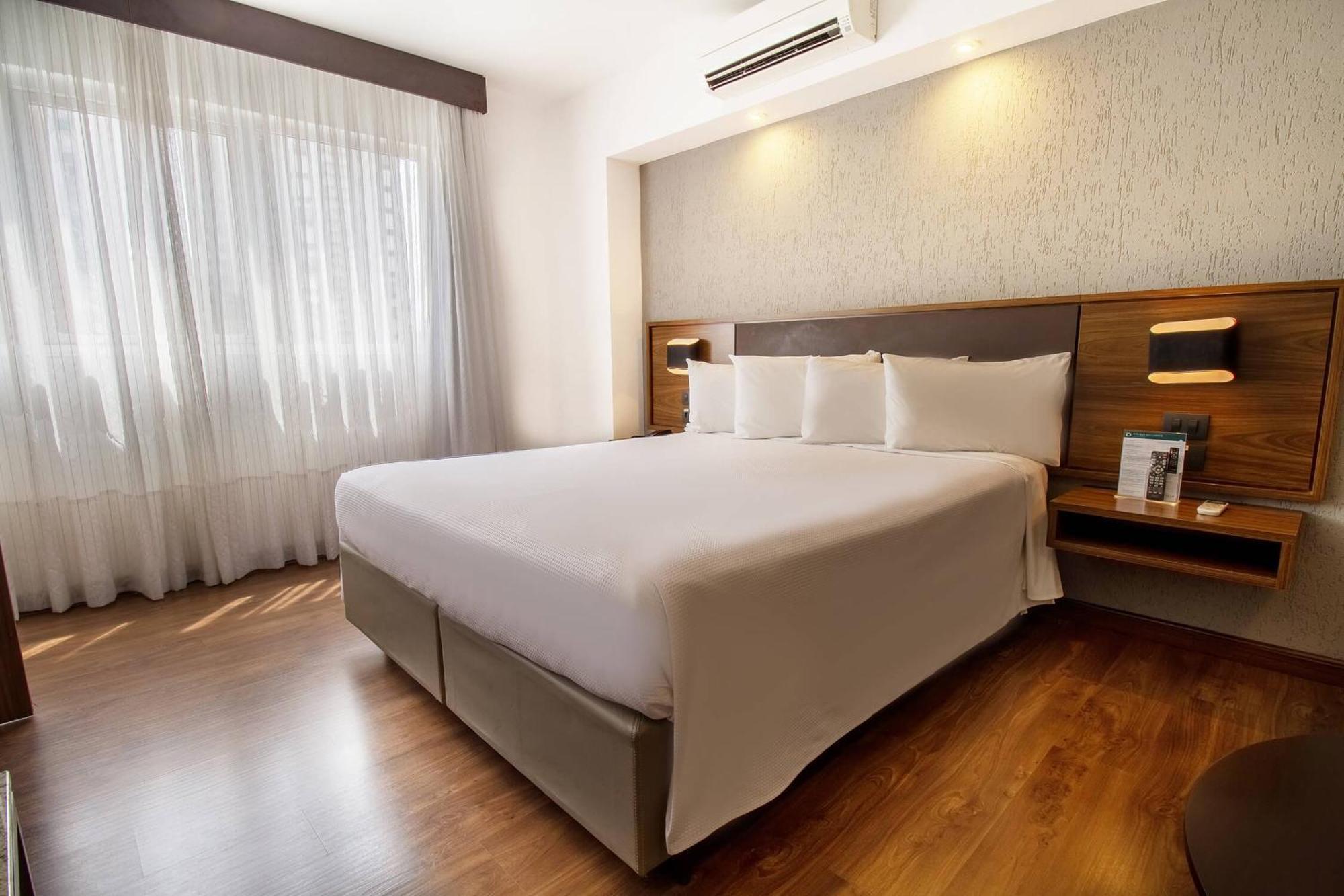 Hotel Deville กูรีตีบา ภายนอก รูปภาพ