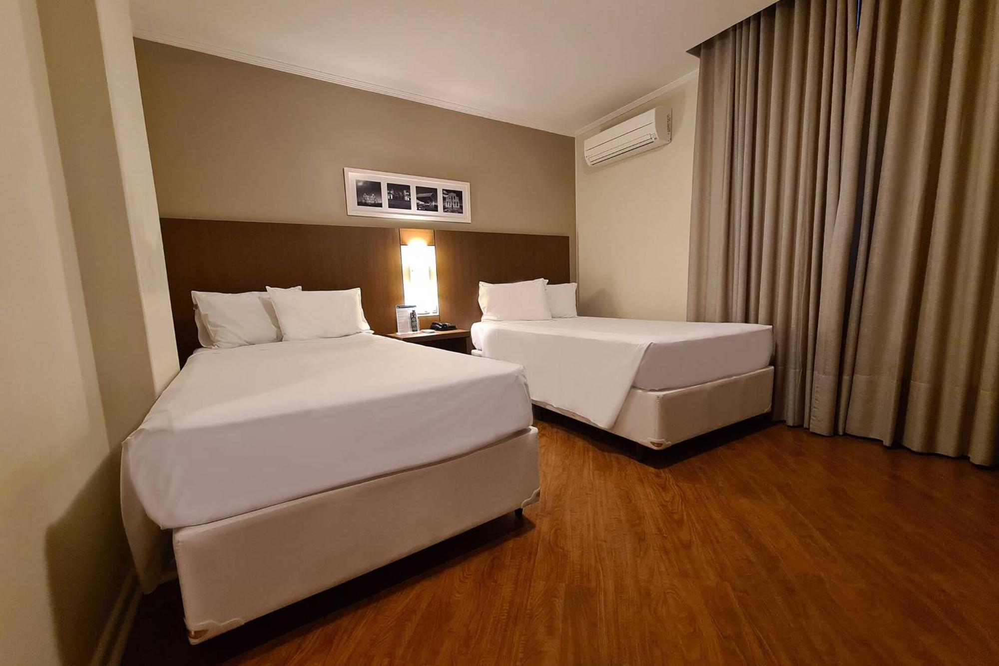 Hotel Deville กูรีตีบา ภายนอก รูปภาพ