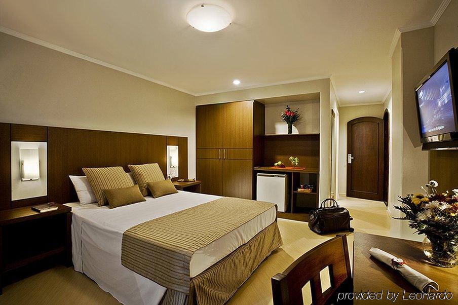 Hotel Deville กูรีตีบา ห้อง รูปภาพ